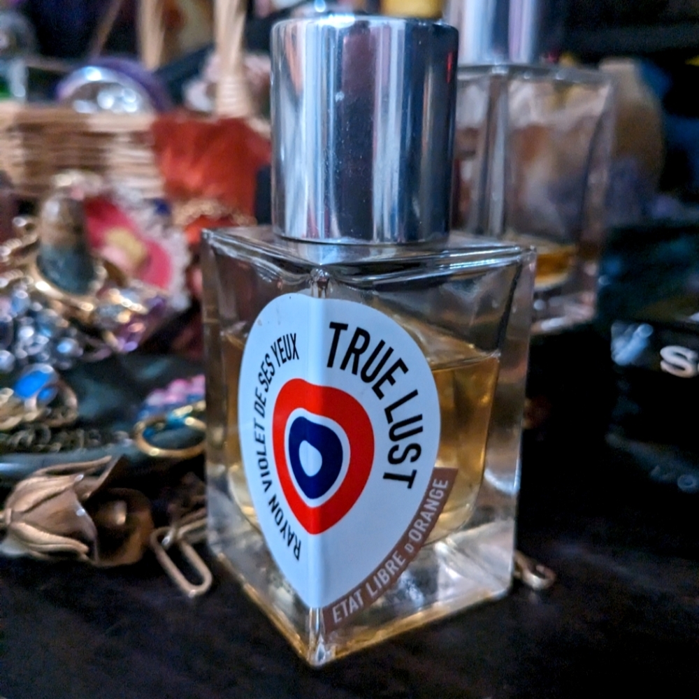 True Lust Rayon Violet De Ses Yeux by Etat Libre d'Orange fragrance perfume